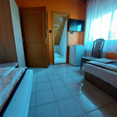 Napfeny ゲストハウス