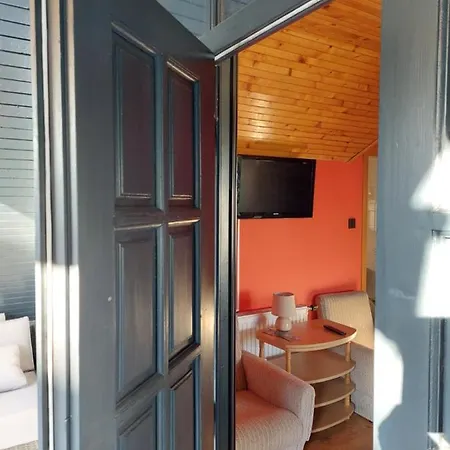 ゲストハウス Napfeny